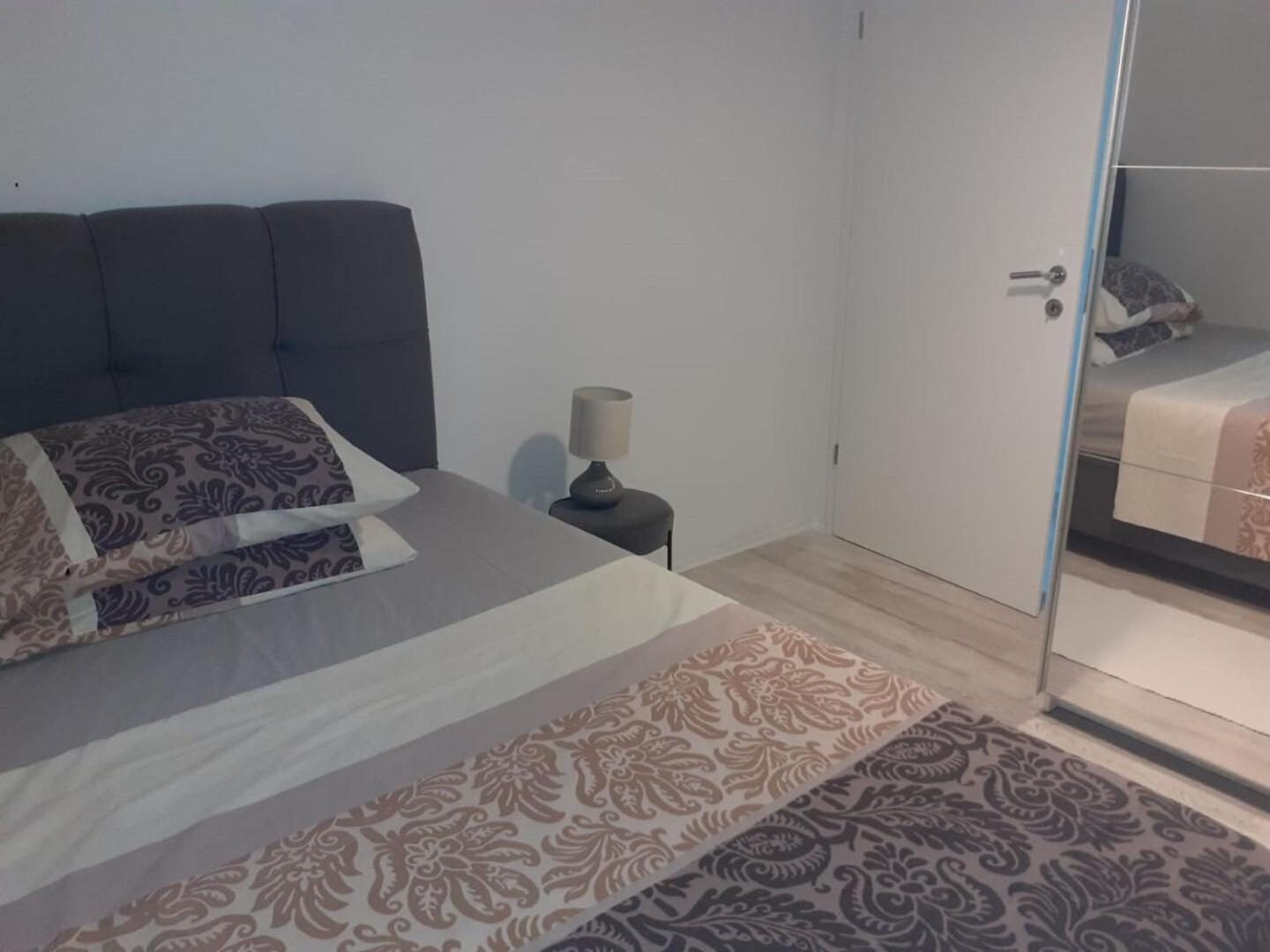 Apartment Jure Brist Exterior foto