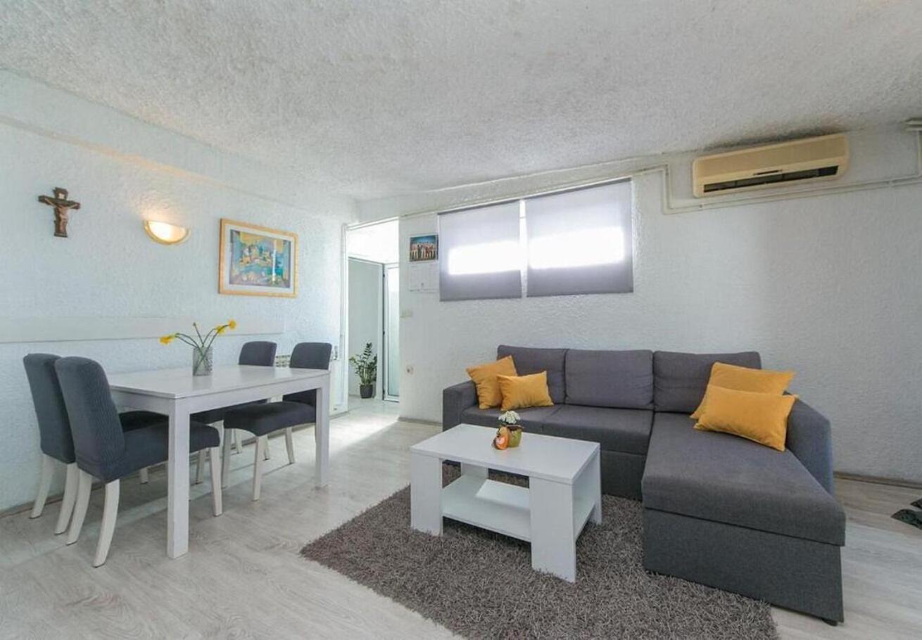 Apartment Jure Brist Exterior foto